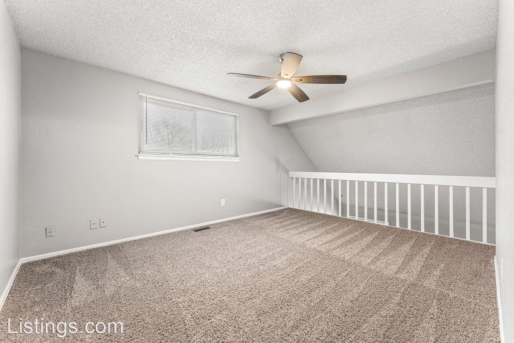 7640 Dawnview Ct - Photo 23