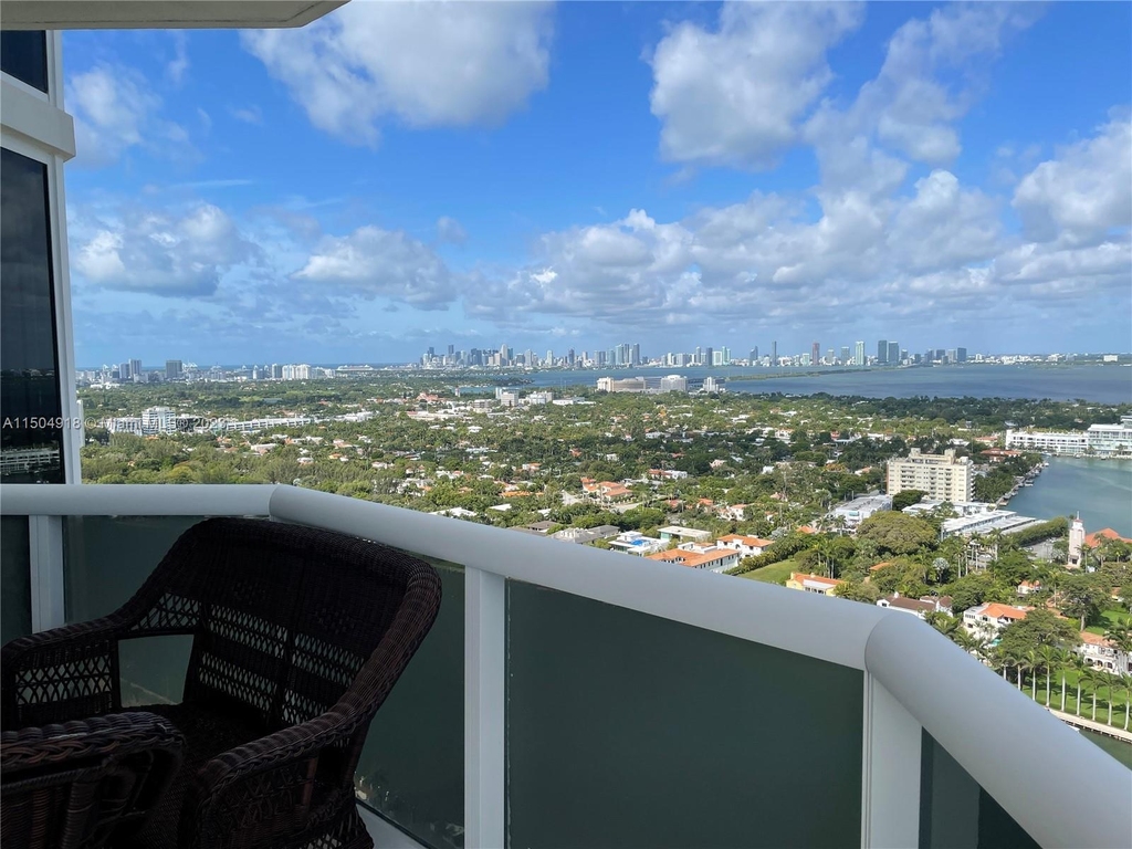 4779 Collins Ave - Photo 11