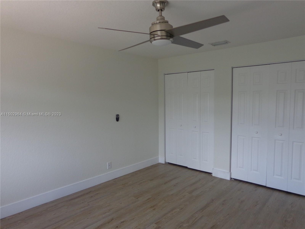 991 Crestview Cir - Photo 25