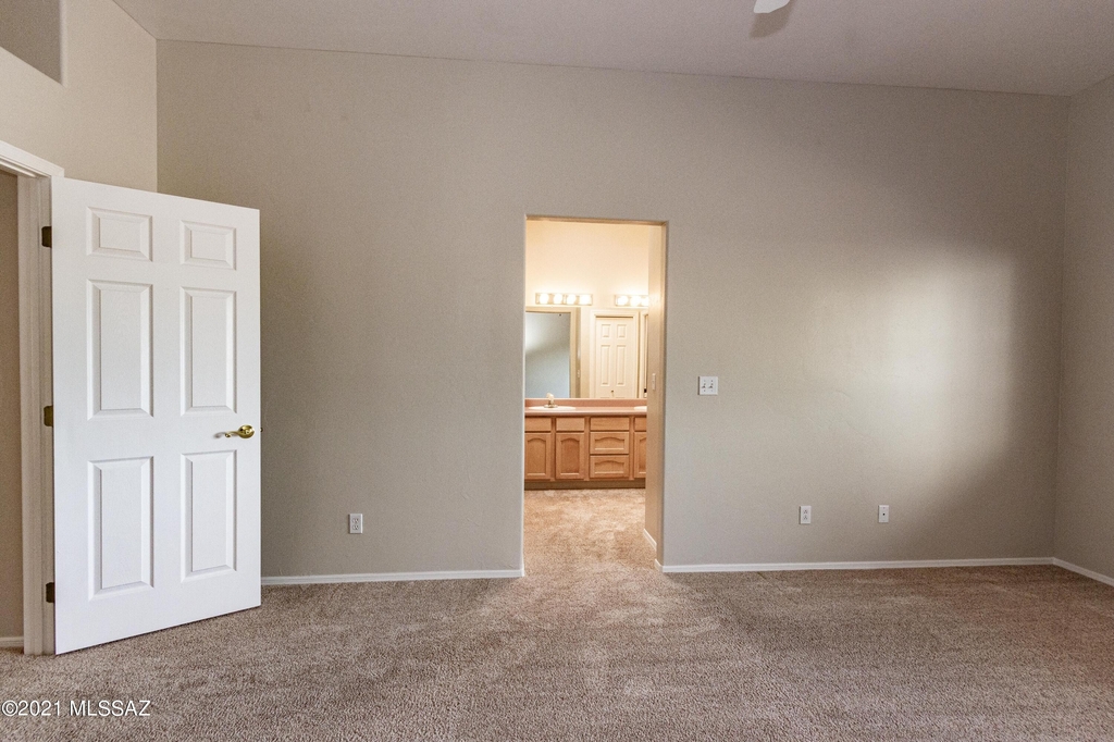 3935 N Vine Tree Place - Photo 18