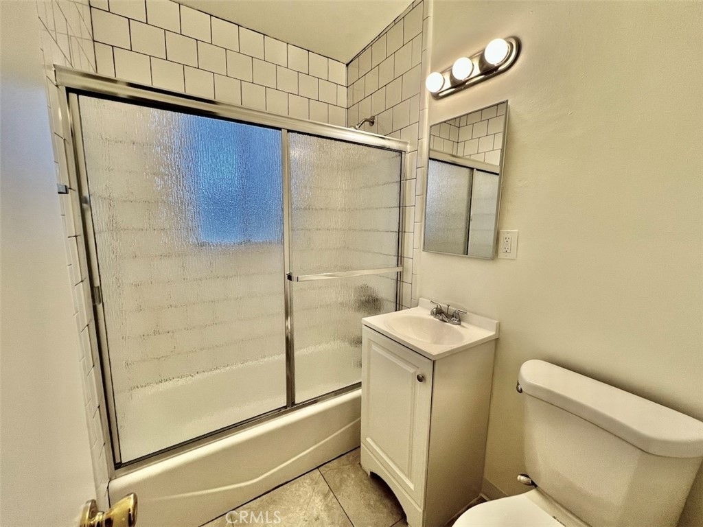 1140 W 120th Street - Photo 9