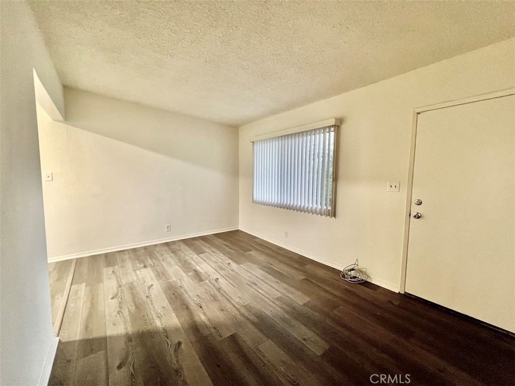 1140 W 120th Street - Photo 2