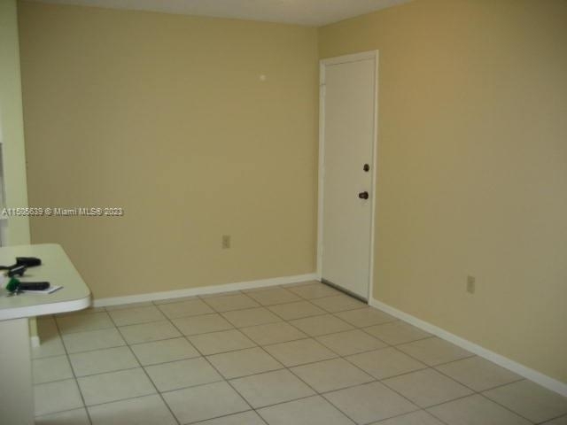 10744 N Kendall Dr - Photo 12