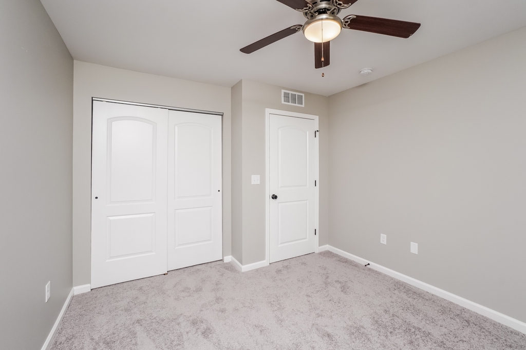 2070 N Sarah Drive - Photo 10