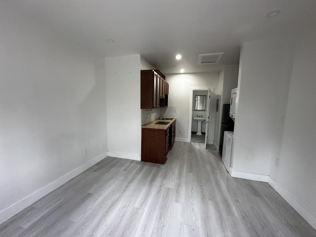 126 Ne 21st Street - Photo 8