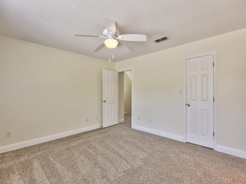 3208 Castle Court - Photo 13