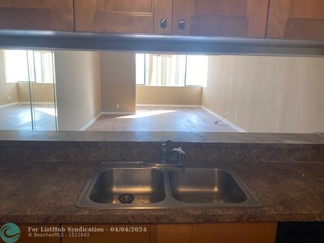 8020 Hampton Blvd - Photo 21