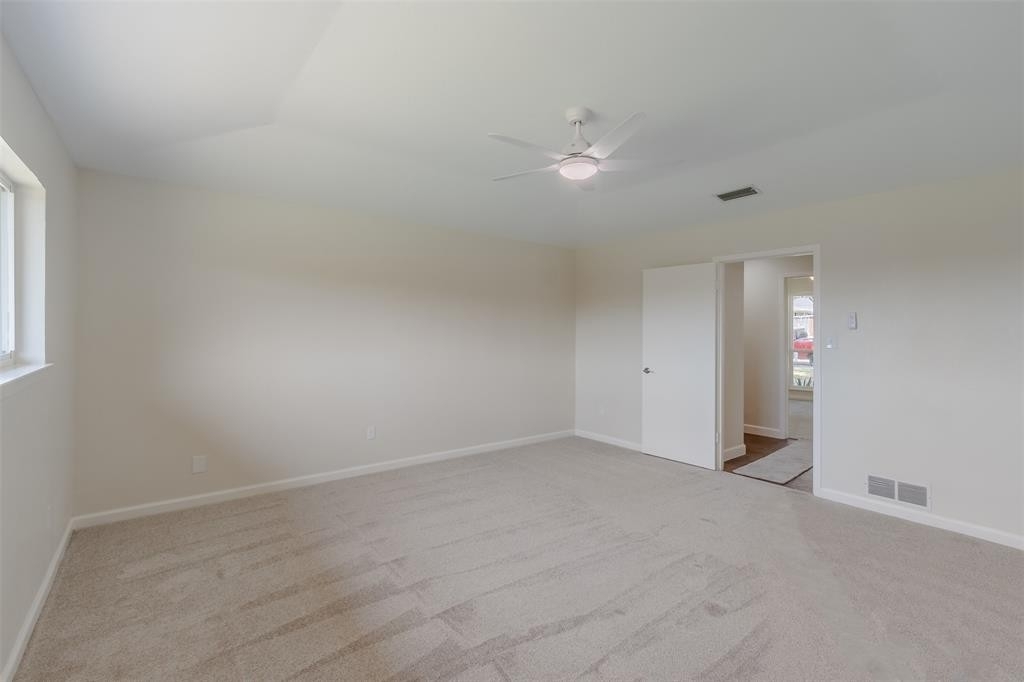 3492 Salisbury Drive - Photo 10