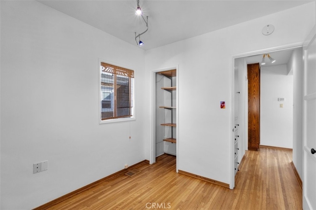 335 31st Street - Photo 12