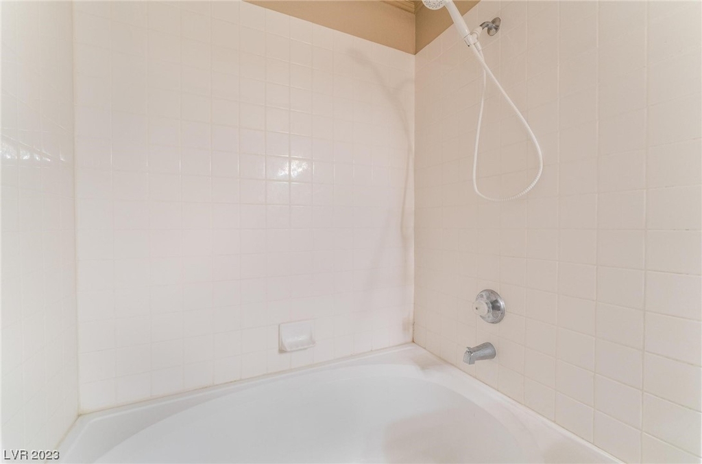 1150 N Buffalo Drive - Photo 34