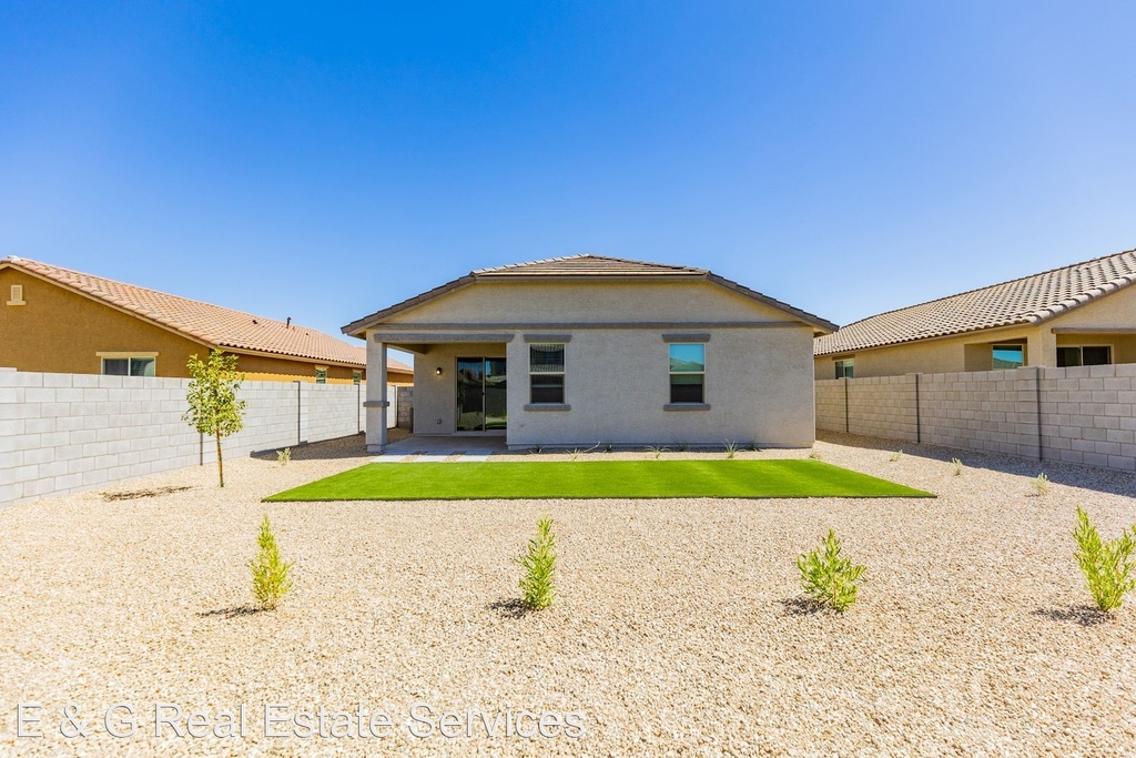 17588 W Country Club Terrace - Photo 1