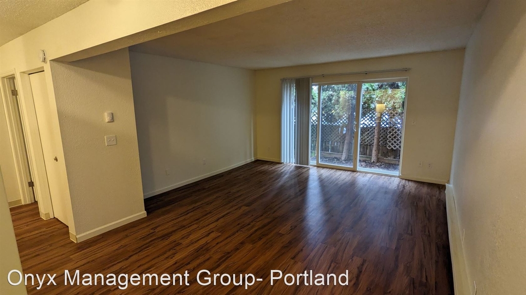 6320 Sw Lombard Ave - Photo 2