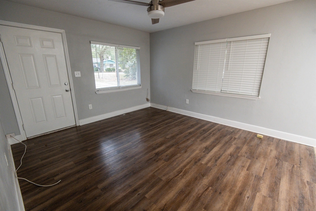 3196 N Ridge Road - Photo 3