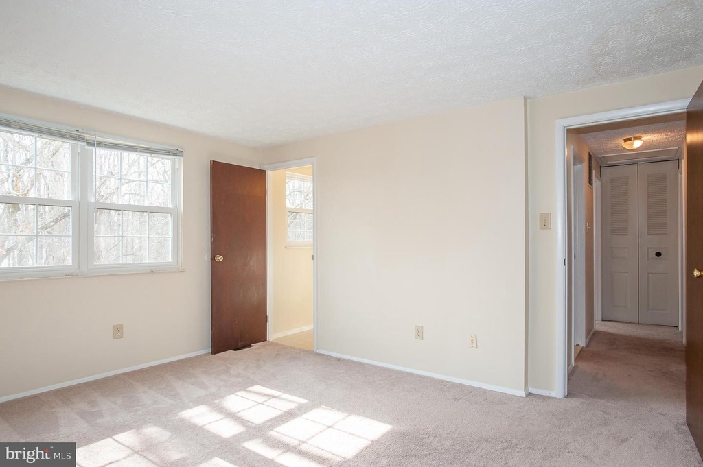 8483 Magic Tree Ct - Photo 17