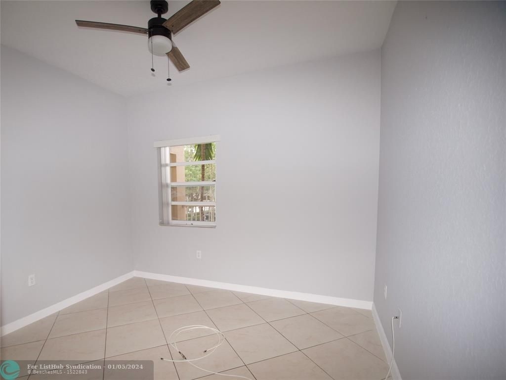 2941 Riverside Dr - Photo 5