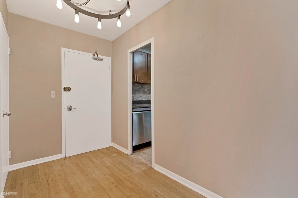 2970 N Lake Shore Drive - Photo 7