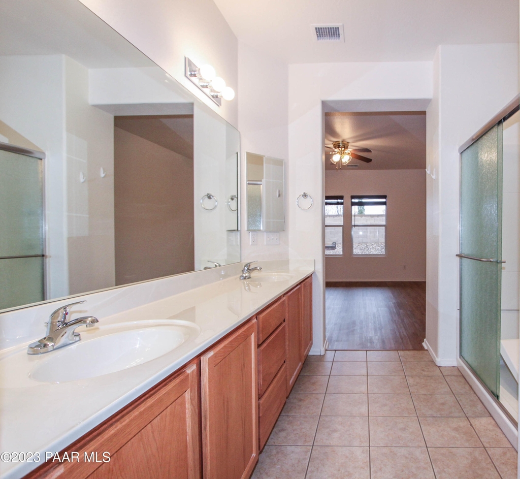 525 N Cortina Street - Photo 11