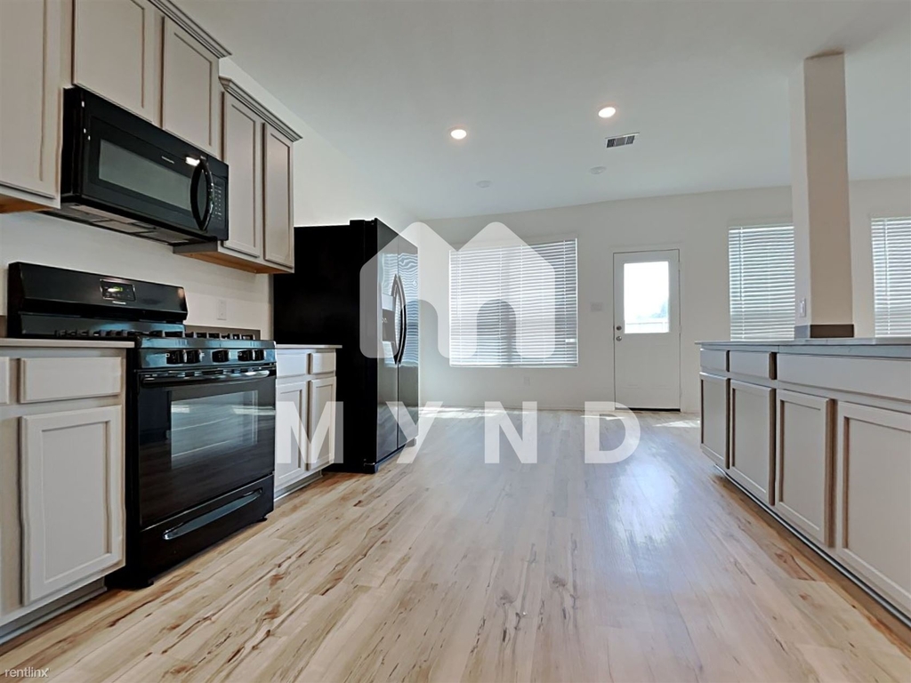 24011 Shumard Grove Lane - Photo 2