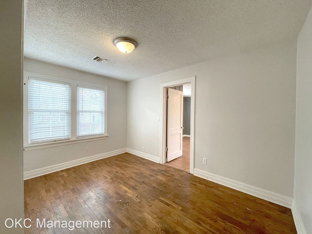 4605 N. Hammond Ave - Photo 17