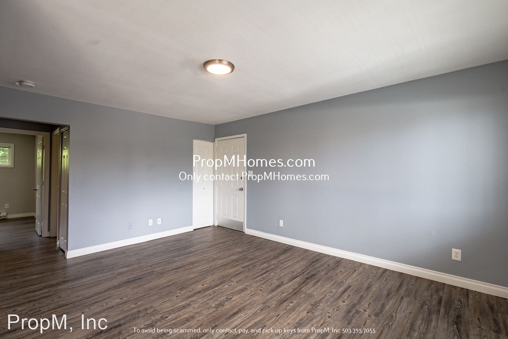 12345 Sw Hall Blvd - Photo 0