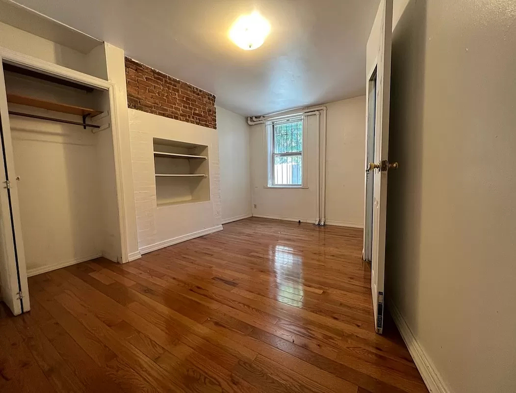 578 Greene Avenue - Photo 2