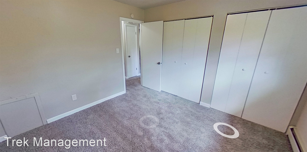 409 E Sheridan Ave - Photo 2