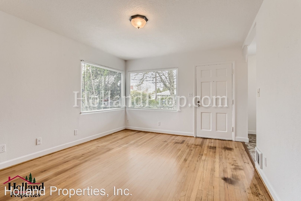 6868 N Smith Street - Photo 2