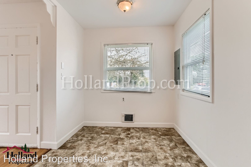 6868 N Smith Street - Photo 3