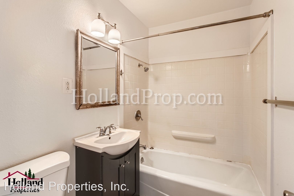 6868 N Smith Street - Photo 8