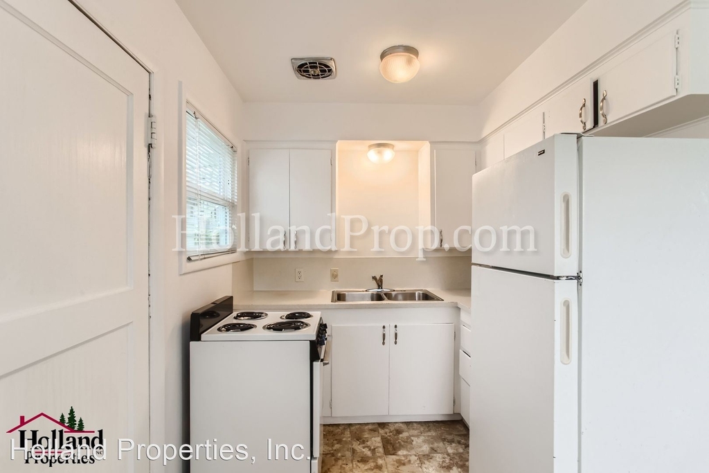 6868 N Smith Street - Photo 4