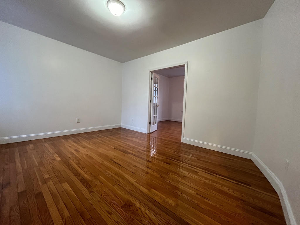 656 West 171st Street - Photo 4