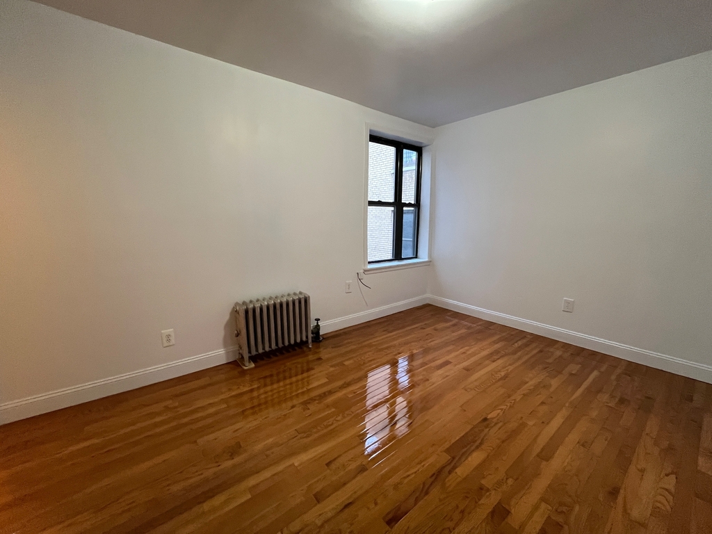 656 West 171st Street - Photo 3