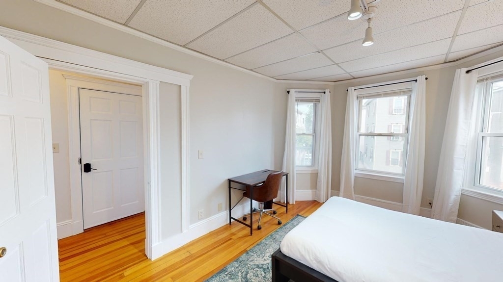 123 Boston St. - Photo 5