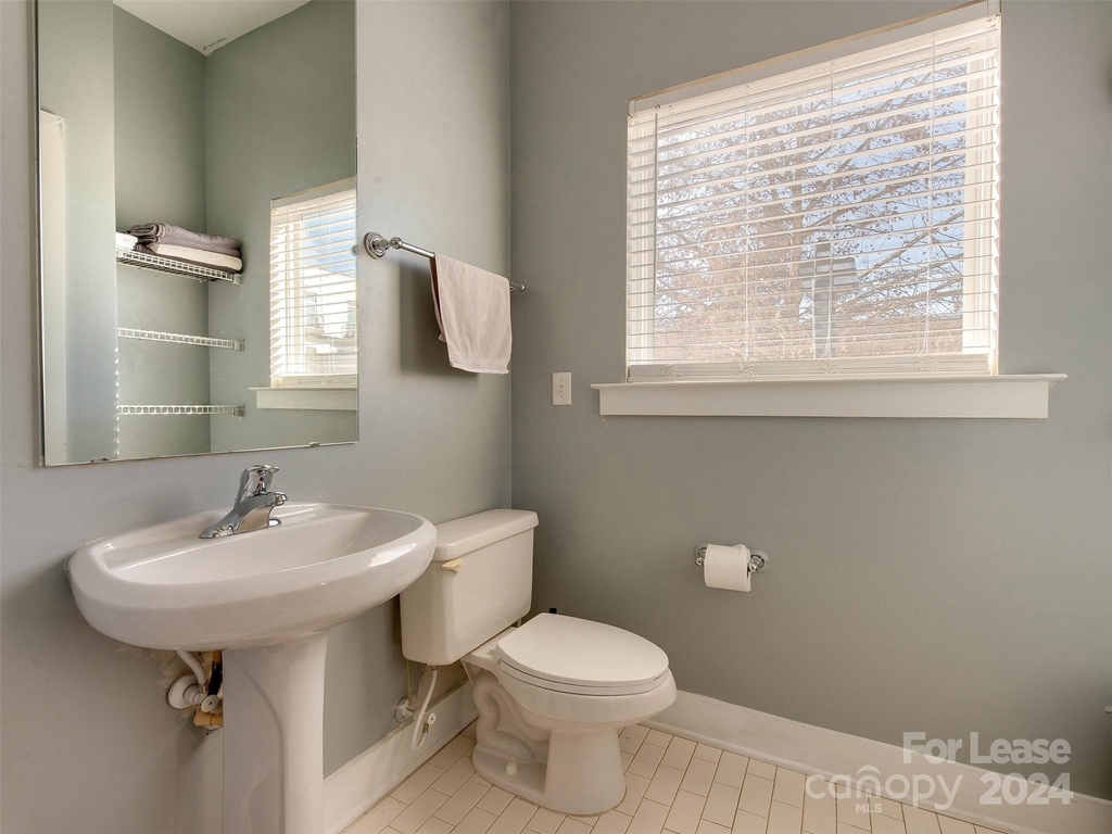 922 Westmere Avenue - Photo 8