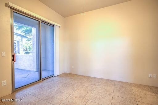 2426 W Via Di Silvio - Photo 15