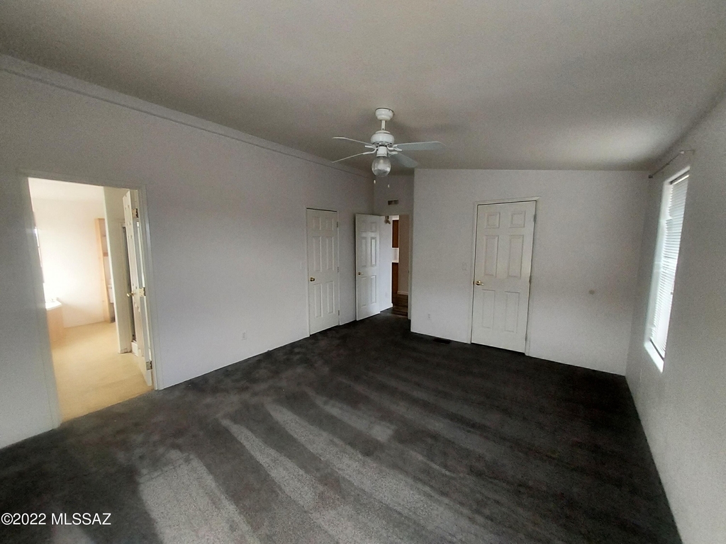 12900 N Flintlock Road - Photo 3