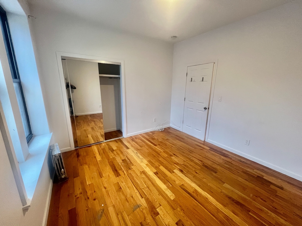 660 West 180th Street - Photo 4