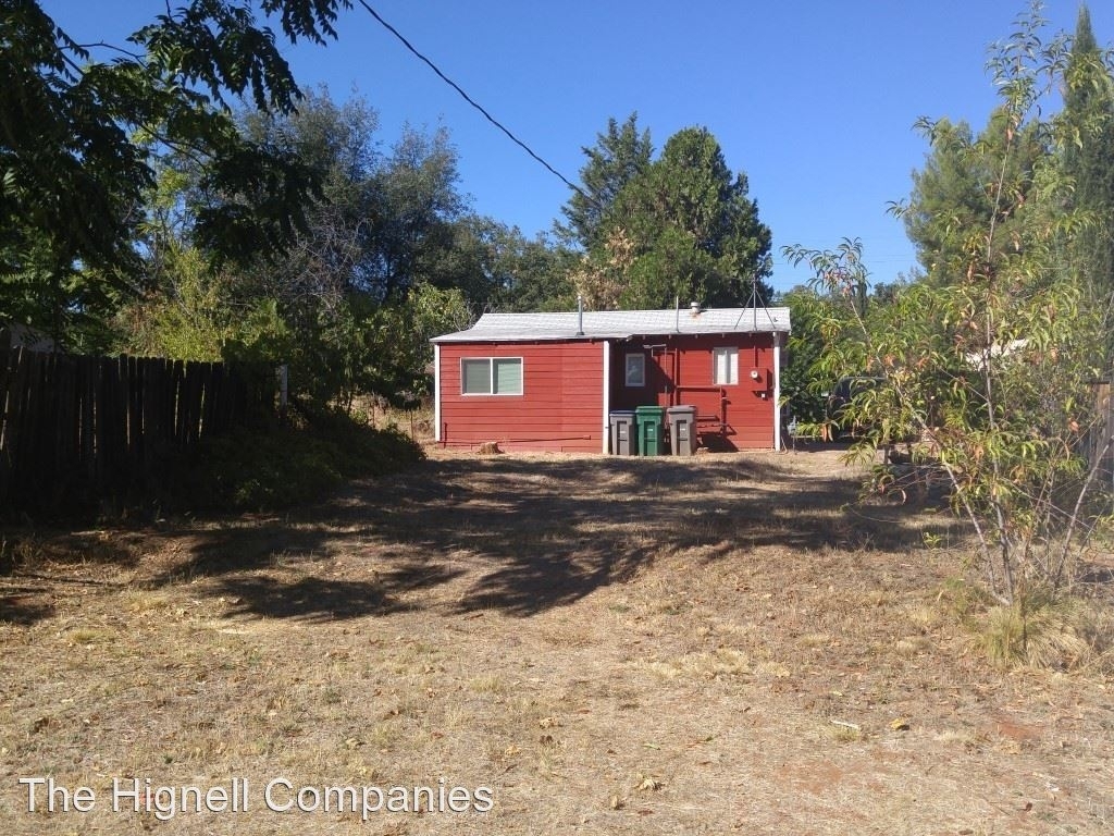 4036 Fort Peck St. - Photo 2