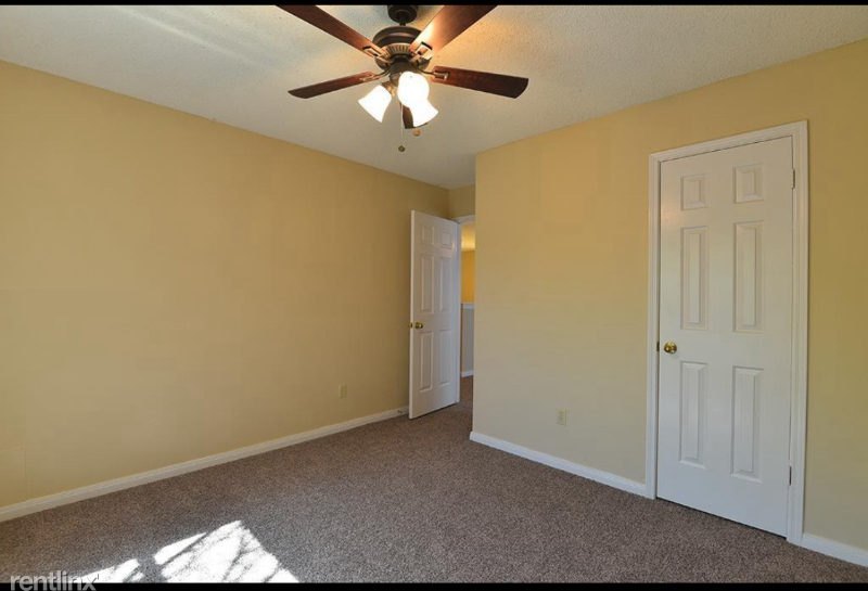 2107 Bennigan Street - Photo 4