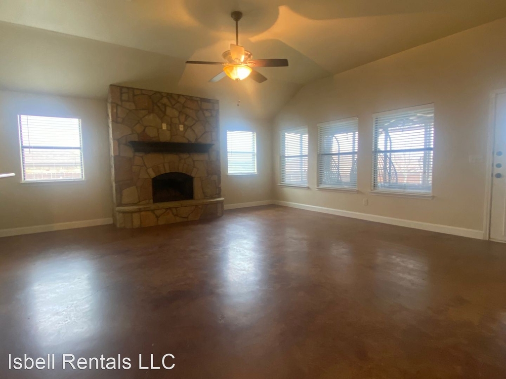 5704 Turquoise Drive - Photo 2