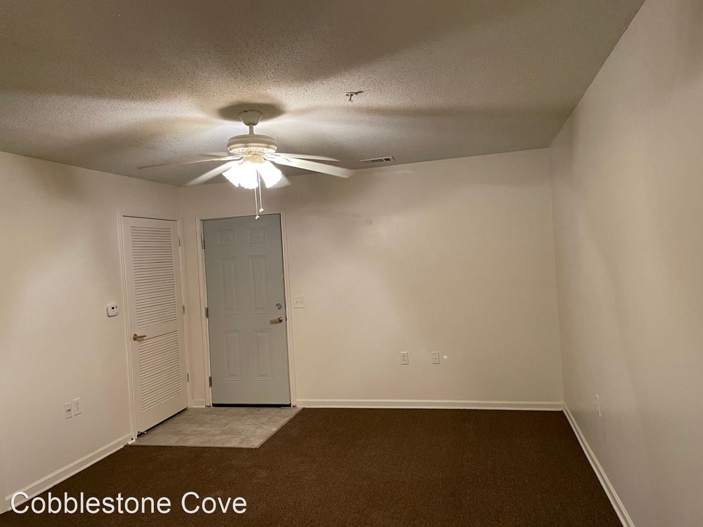 1635 Cobblestone Lane - Photo 8