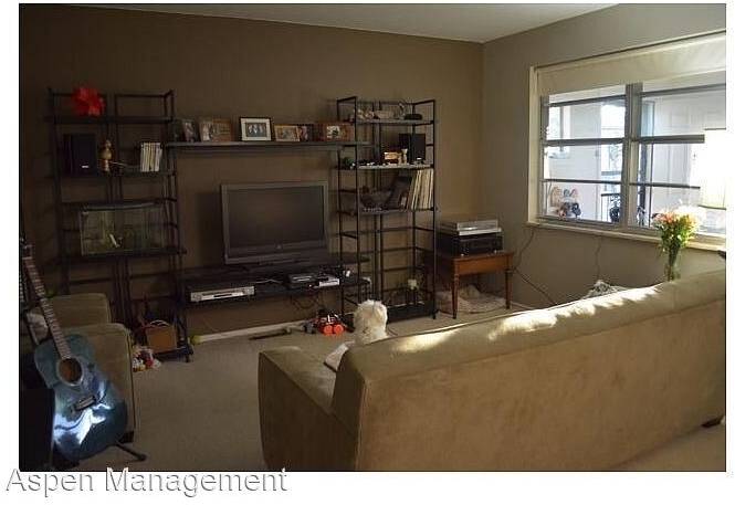 1060 Kohl Street - Photo 3