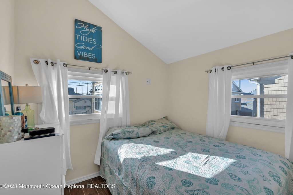 112 W Tide Way - Photo 14