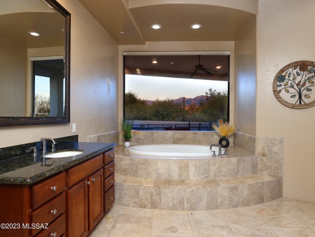 2759 W Desert Splendor Court - Photo 10