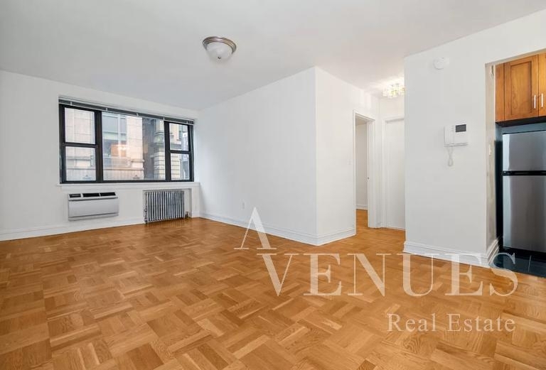 Copy of East 76th Street - Photo 0