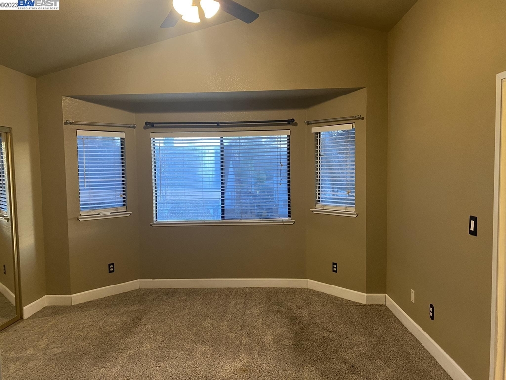 1343 Hidalgo Cir - Photo 3