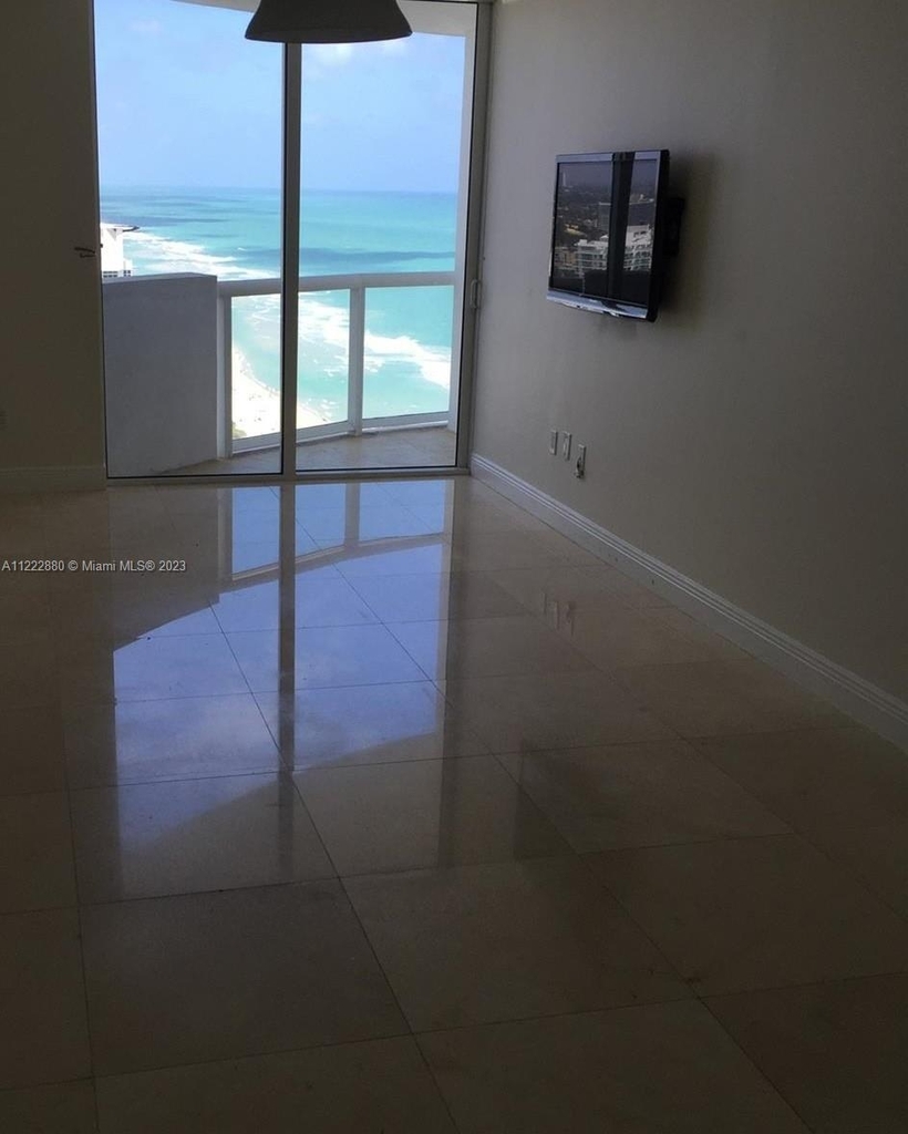 6365 Collins Ave - Photo 17
