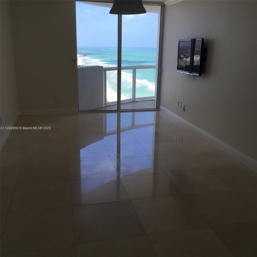 6365 Collins Ave - Photo 12