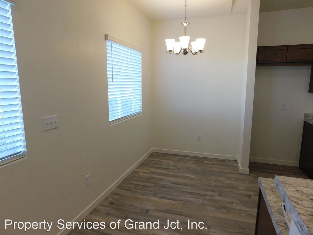 2350 Zion Canyon Avenue - Photo 4