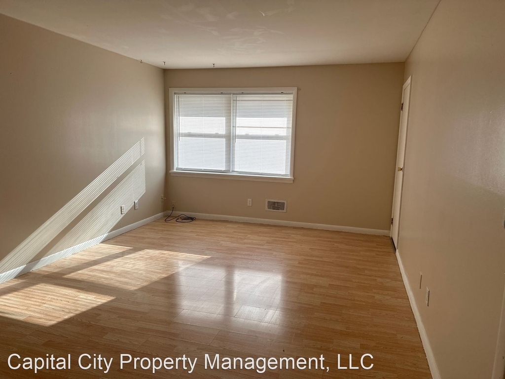 2317 W. Lawrence - Photo 1